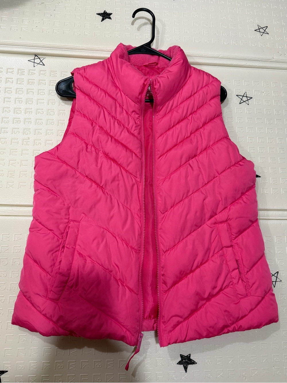 LHot Pink Puffer Vest - Lightweight Quilted Sleeveless Jacket
